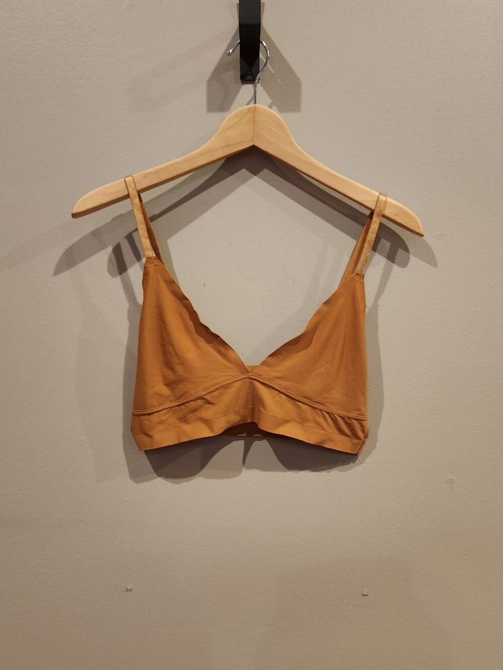 Danskin Triangle Bralette Tan Wireless Lounge Bra Size Medium